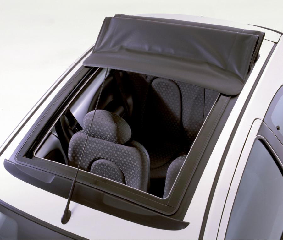 Детали экстерьера Ford Ka Sun Collection 2001 года  (UK) (фото 3 из 6)